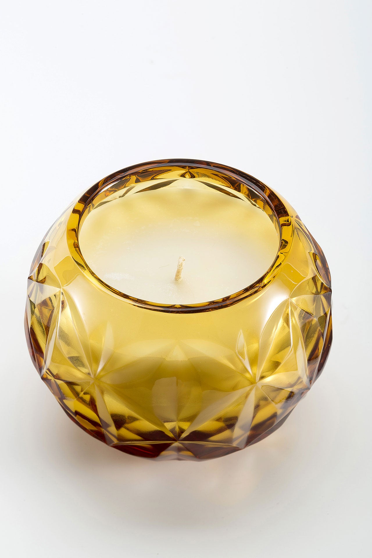 Lili Candle - Amber Crystal Petals Motif