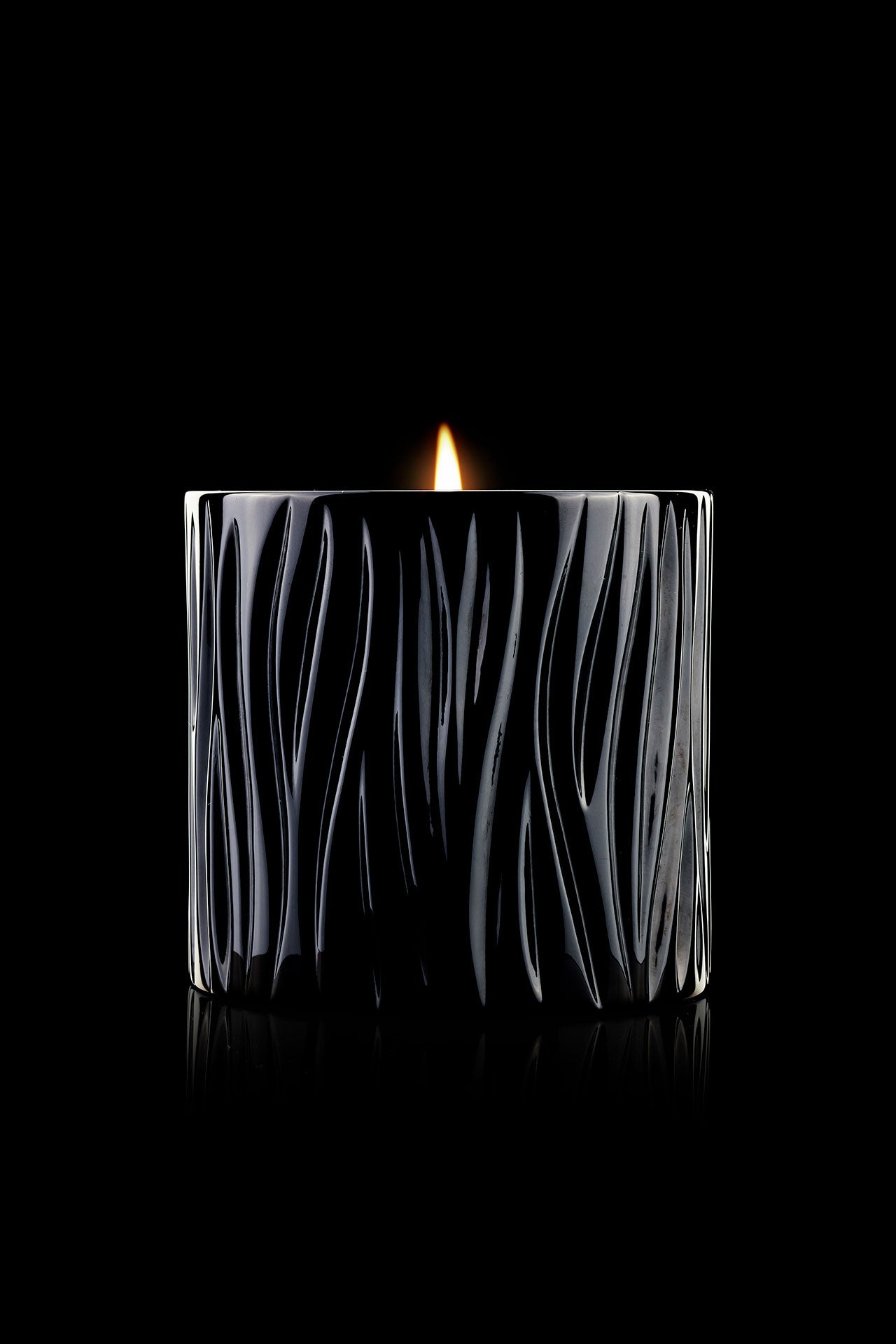 Lidia Candle - Black Crystal Floating Pattern